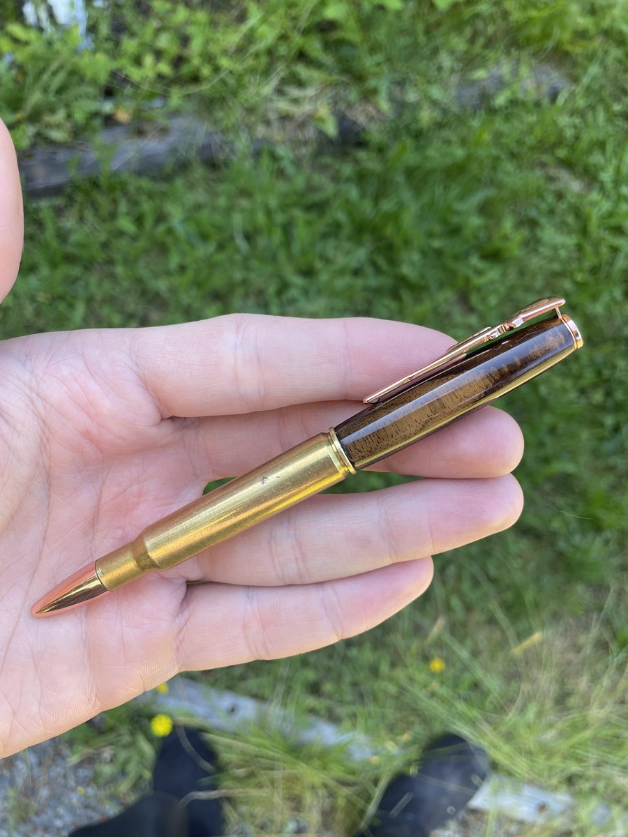 PenmakerX's tweet image. 30-06 casing with teak from the deckboards of the USS New Jersey 🇺🇸 
#ussnewjersey #3006 #2A #guns #m1garand #woodworking