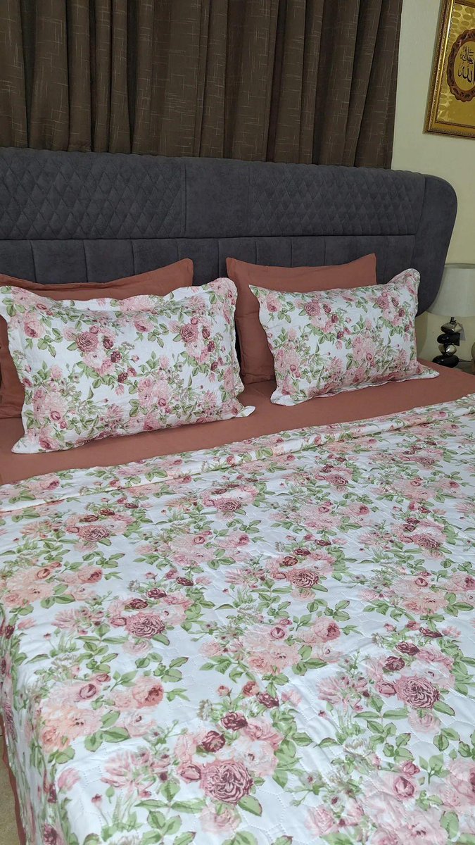 Fatma_dinso's tweet photo. I still sell exquisite beddings 👌 
Always available in different designs. 
American pure cotton beddings
Duvet cover set 55k 
Duvet insert 35k! https://t.co/ieYt0KA4GJ