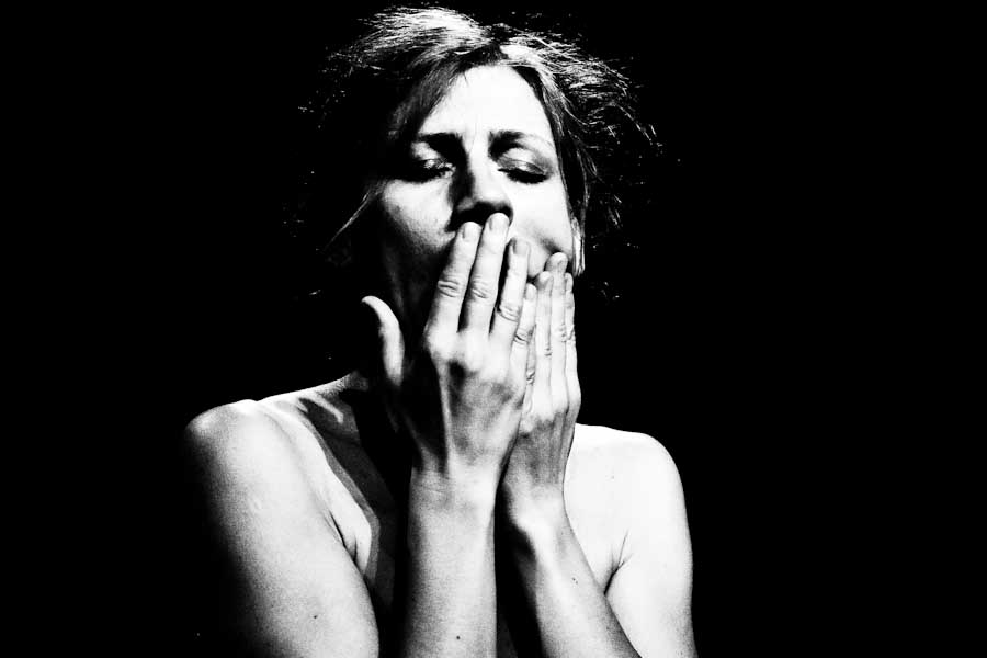 Hourglass
photo e-book
foto e-książka
amazon: a.co/d/bOLs24L
everand: everand.com/book/261051612…
payhip: payhip.com/b/T0ZX