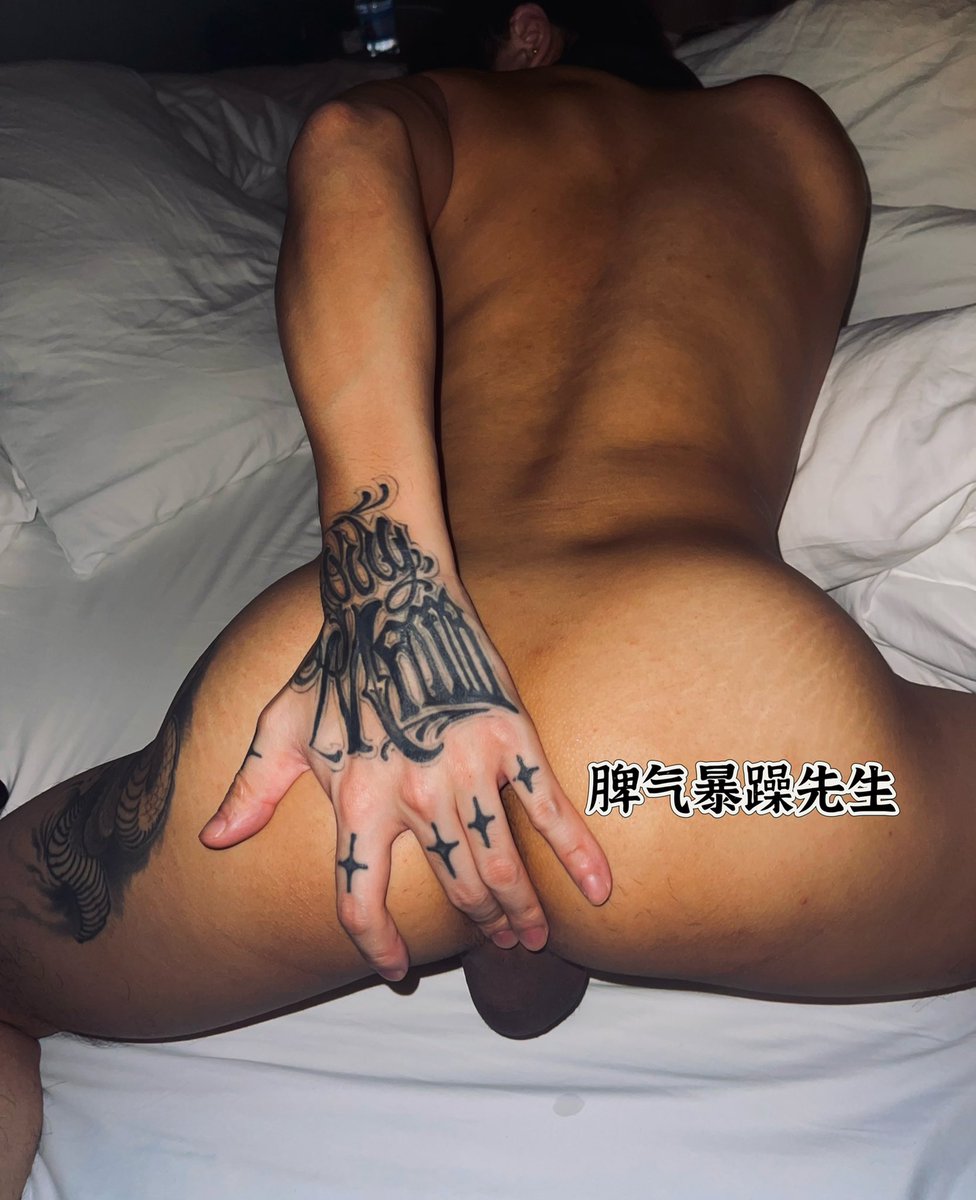 弟弟多汁💦不用润滑就能进去 有被爽到 ✌🏻#1s #185臭脚体育生 #高中生弟弟