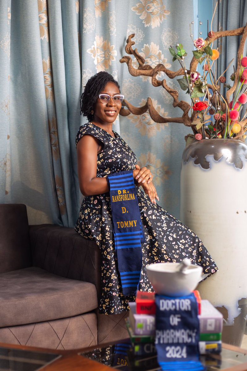 euchsghana's tweet photo. What a wonderful day to celebrate, and send a big congratulations to our amazing qualified doctors! 🎊🙏🤝💊 https://t.co/zzlOmAJl2g