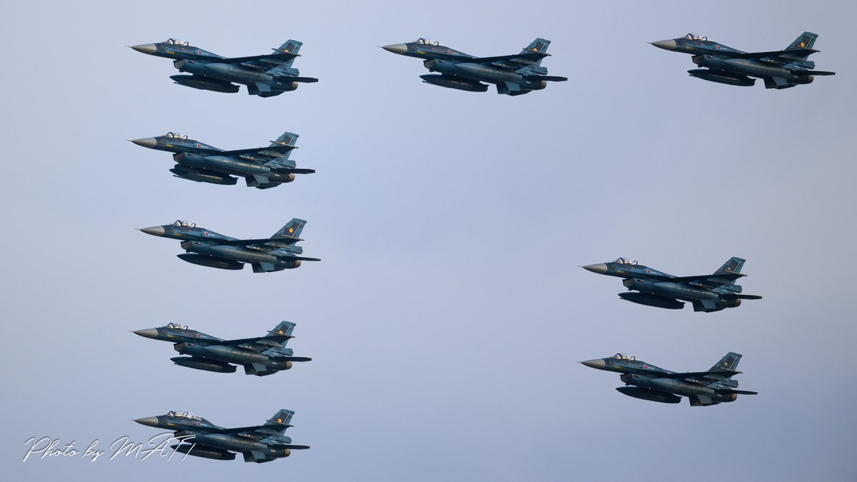 MITK235's tweet photo. すごい数のF-2による航空祭
圧巻でした！　
#築城基地航空祭2024 https://t.co/faxIw0pl8S