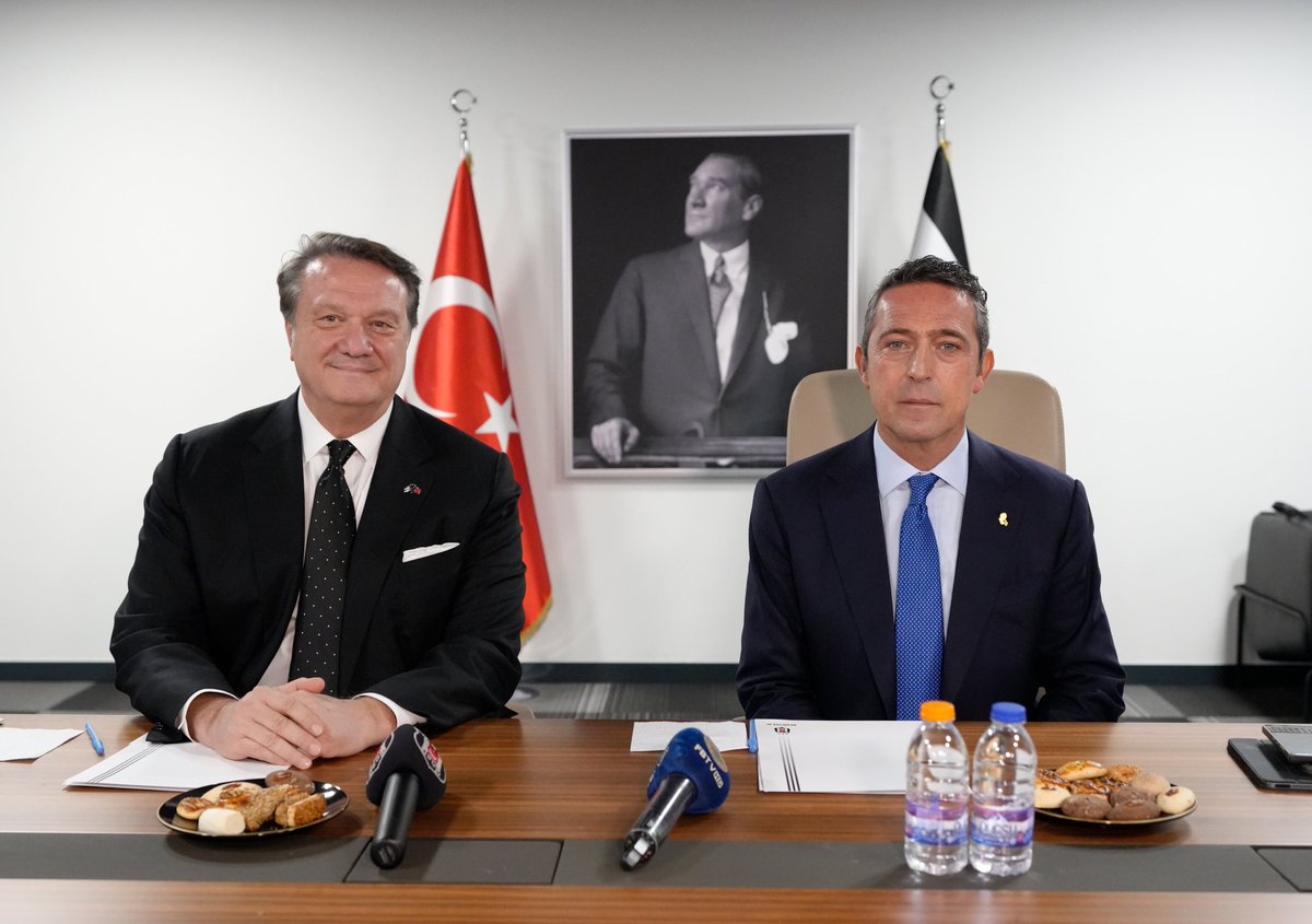 nexustransfer's tweet photo. Ahmet Çakar: "Hasan Arat, Ali Koç'un yol verdiği kadar başkandır." https://t.co/uQhcYHub9b