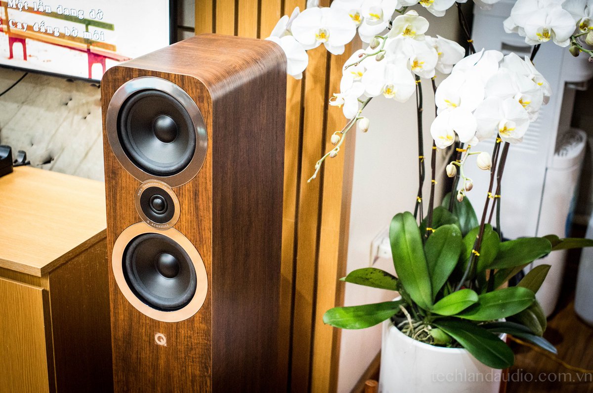 AudioTechland's tweet photo. CẬP NHẬT DEAL MỚI NHẤT DỊP BLACK FRIDAY
Q Acoustics 3050i – Hoa hậu trong phân khúc hifi tầm trung
--------------
TecHland Audio
39 Tràng Thi, Hoàn Kiếm, Hà Nội
0243 8524 524 https://t.co/1OPF3mBwtv