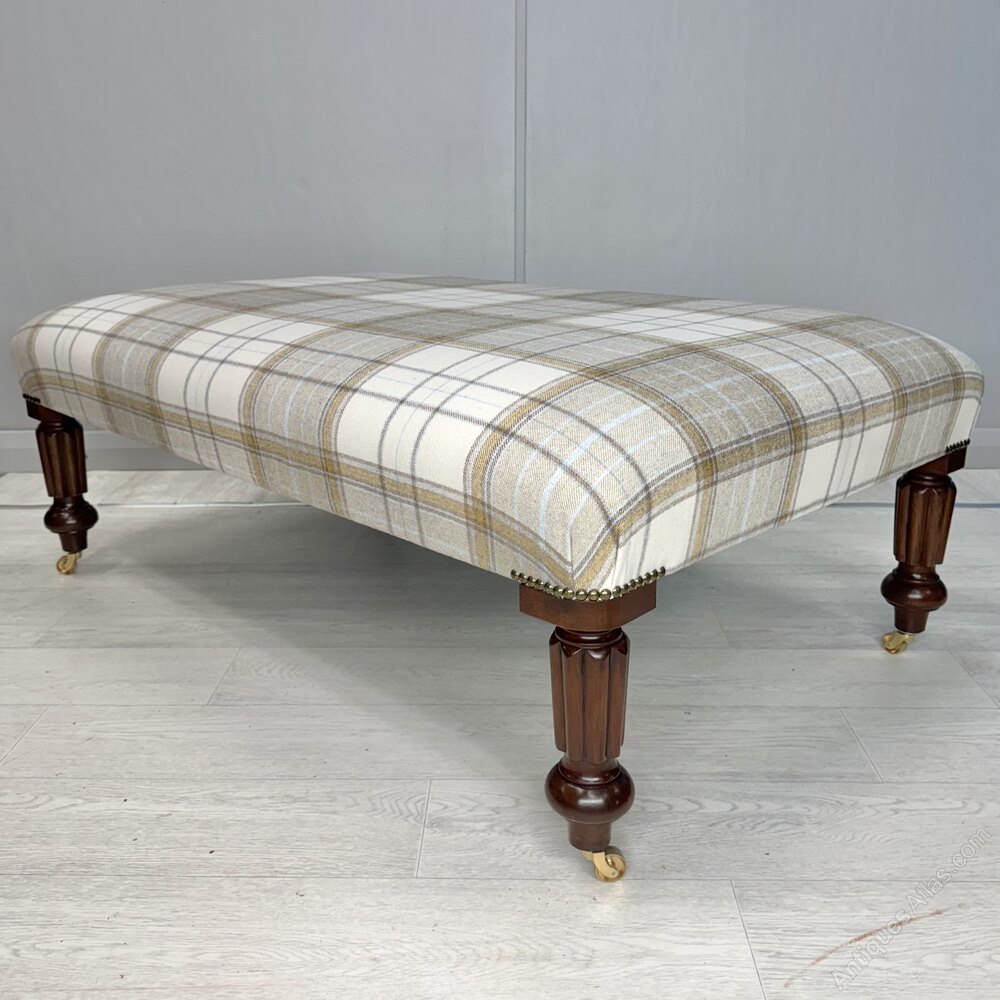 antiques_atlas's tweet image. For sale on Antiques Atlas we have this Large footstool in tartan plaid check antiques-atlas.com/antique/large_… Great for your home this Christmas🎄
From Tom Scott Antiques @tomscottantique
#antiques #antiquefurniture #antiquestool