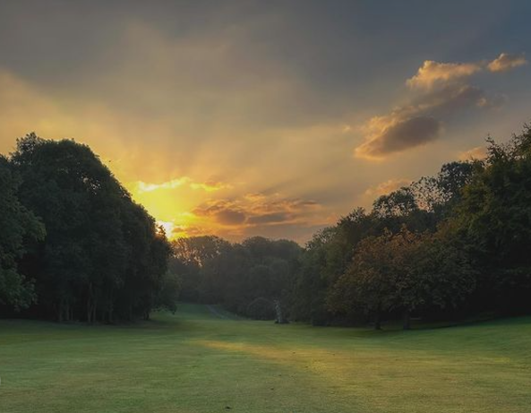 Sun rays on cold Bristol days 🌤

📸 <a href="/madam_shark/">상어</a> / IG
#bristolphotography #bristol #bristoluk #wintervibes