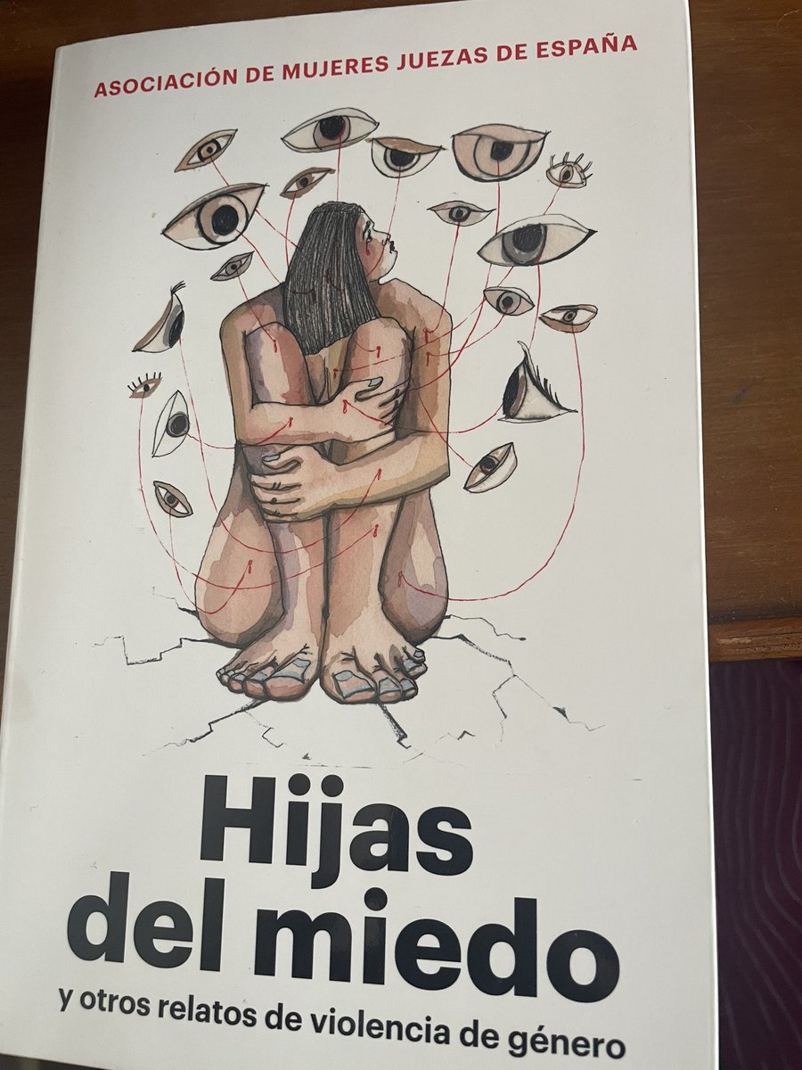 VickyRosell's tweet photo. Hoy a las 17 en el Ministerio de @IguaGob varias juezas y fiscalas de la asociación @mujeresjuezas presentamos el libro de relatos sobre #ViolenciasMachistas
 “Hijas del Miedo”. Ed. Planeta. 
Los beneficios del
libro irán a la asociación #YoSíTeCreo @FeminismesSom 💜👇🏾 https://t.co/8AZhX6aLDm