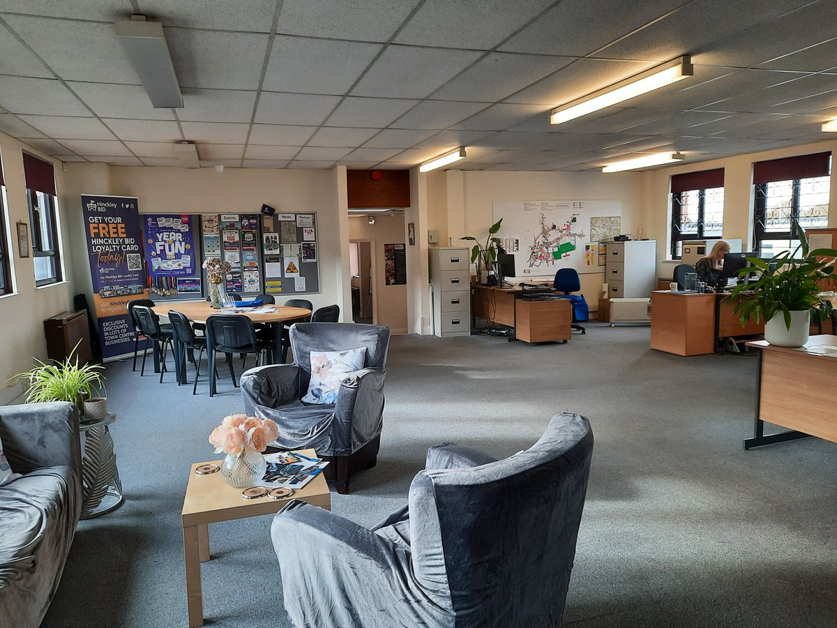 First floor office suite to let, 76 Castle Street Hinckley. 1657 sq ft.  £13,500 pa.
Contact me on 01675 481858 for more info.