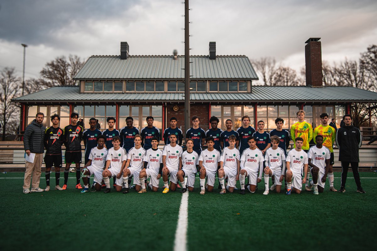 Simonh2's tweet photo. Tonsser United tryouts in Eindhoven https://t.co/cDEwLbtHDV