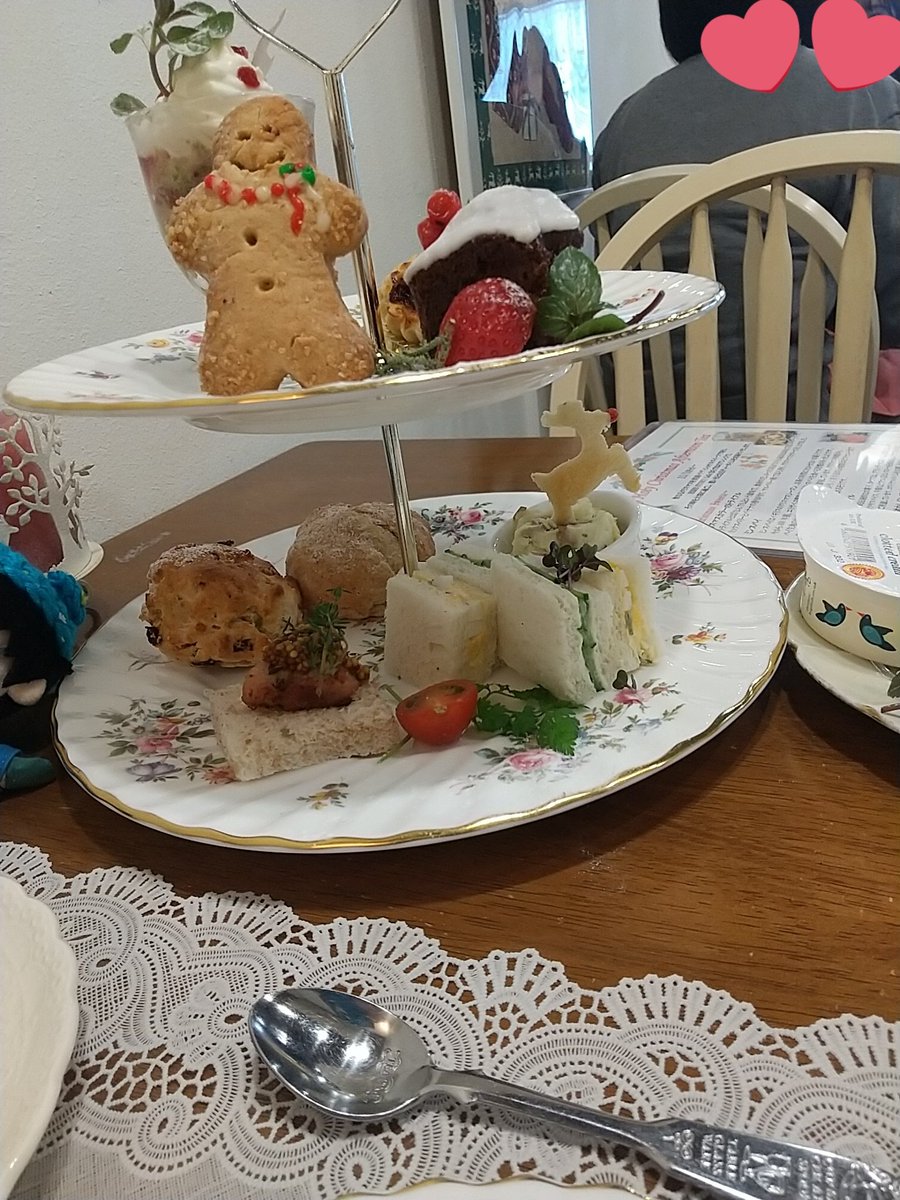 purisiro's tweet photo. HARB STORY cafe
(@HERBSTORYCafe)さんの、ホーリーホーリークリスマスアフタヌーンティー素晴らしかったなあ～
マッシュポテトの赤鼻のトナカイさん、すごいよね～
形だけじゃくて、どれもめちゃくちゃ丁寧な味がした…… https://t.co/rrYi1FuVrf