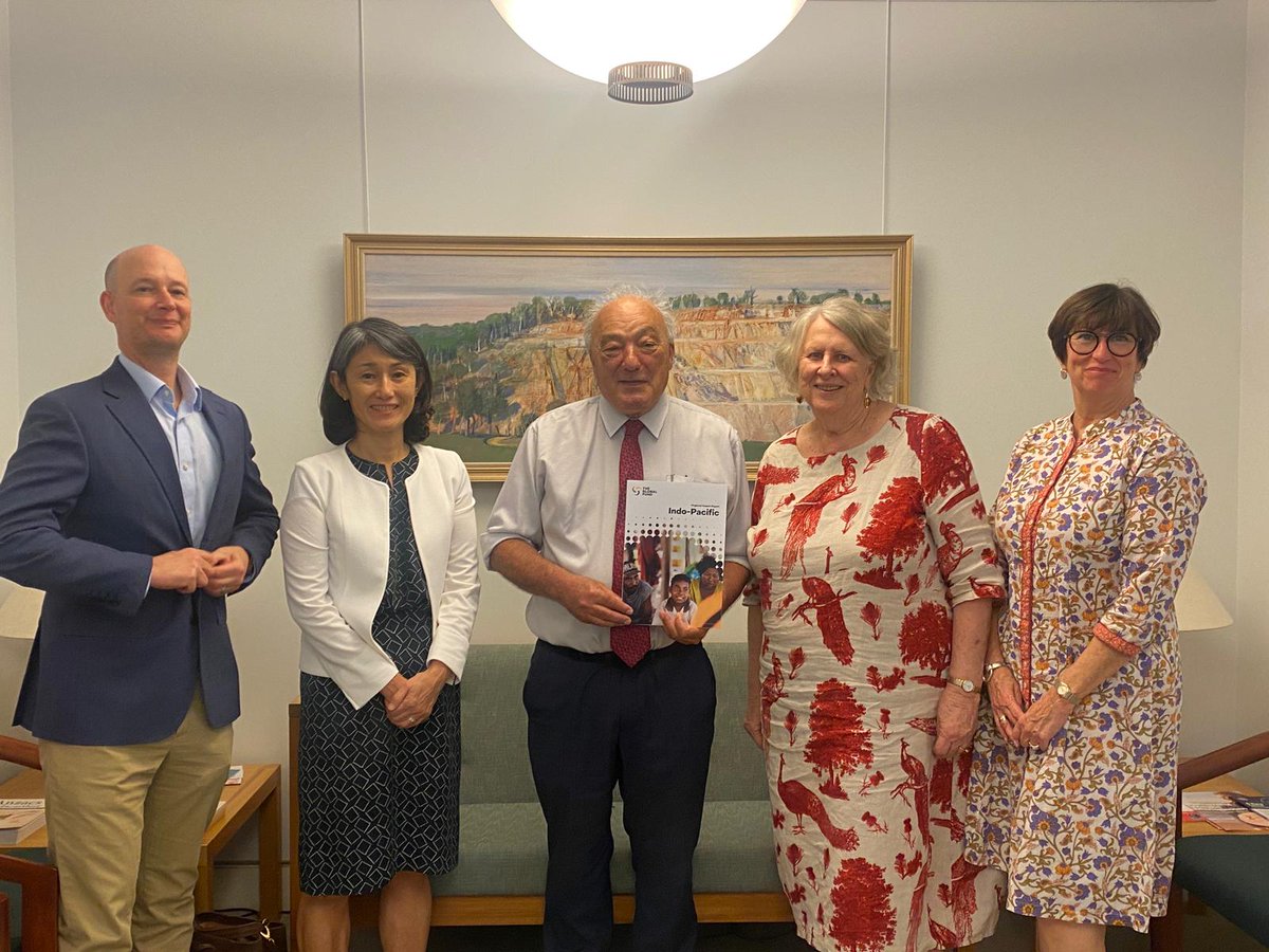 GlobalFund's tweet photo. Thank you, Dr. Mike Freelander MP, Chair of Parliamentary Group for Global Health for your leadership and commitment in advancing global health and ending epidemics. Together, we can achieve #HealthForAll and #LeaveNoOneBehind. https://t.co/A5Y2i28qBg