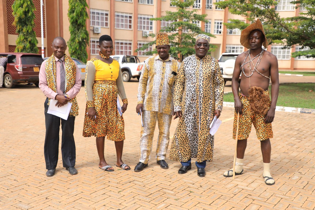 Mglsd_UG's tweet photo. On going is the Ateker Reunion festival Dialogue at Soroti University. This Dialogue which is under the topic; "To promote and foster regional intergration for socio-economic transformation is among the preliminary activities that are ushering in the The Ateker Reunion festival set to start on the 27th Nov to the 29th Nov. This festival will take place at the Soroti Sports Grounds. 
#AtekerReunionFestival2024 #AtekerReunionUG2024