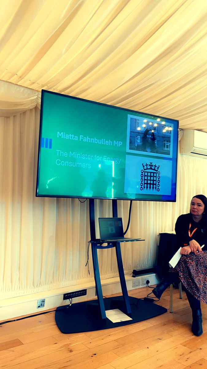 1973mandyMandy's tweet photo. the Minster for energy loving @LancashireWomen #handywomen service very thought provoking ideas #energysocialtariff https://t.co/a3fvi6MK3a