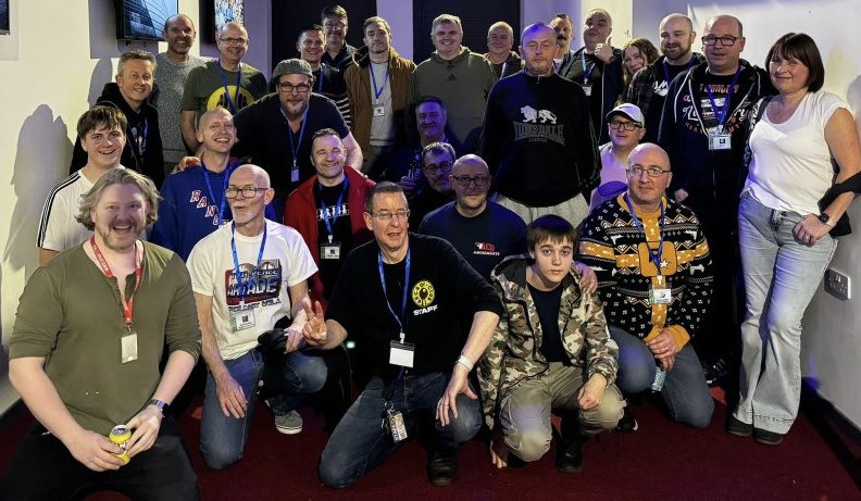 🟣Retro Russ tweet media