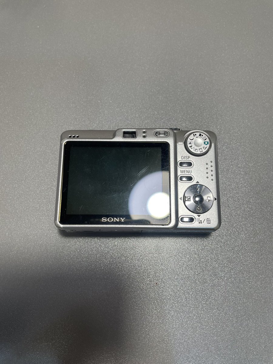 heichoulevi520's tweet photo. ส่งต่อ sony dsc w55📷⭐️
:กล้อง+แบต
:ทำงานเต็มระบบ แฟรชติด
:มีตำหนิการใช้งานตามบอดี้เครื่องค่ะ
🤍price : 1900 รวมส่ง
#กล้องดิจิตอล #กล้องดิจิตอลมือ2 #กล้องดิจิตอลมือสอง #ส่งต่อกล้อง #ส่งต่อกล้องดิจิตอล #ส่งต่อกล้องมือสอง https://t.co/tLnrokrJB1
