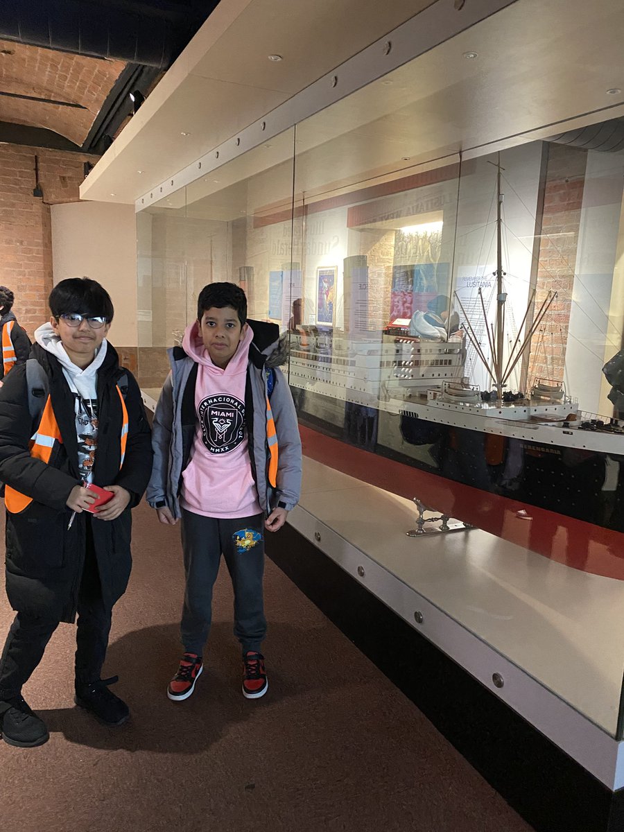 AdderleySchool's tweet photo. Year 6 are visiting @NML_Muse @MaritimeMuseum_ @SlaveryMuseum today as part of #FrozenKingdom @Cornerstonesedu @BirminghamEdu https://t.co/2VpXyrUAs9