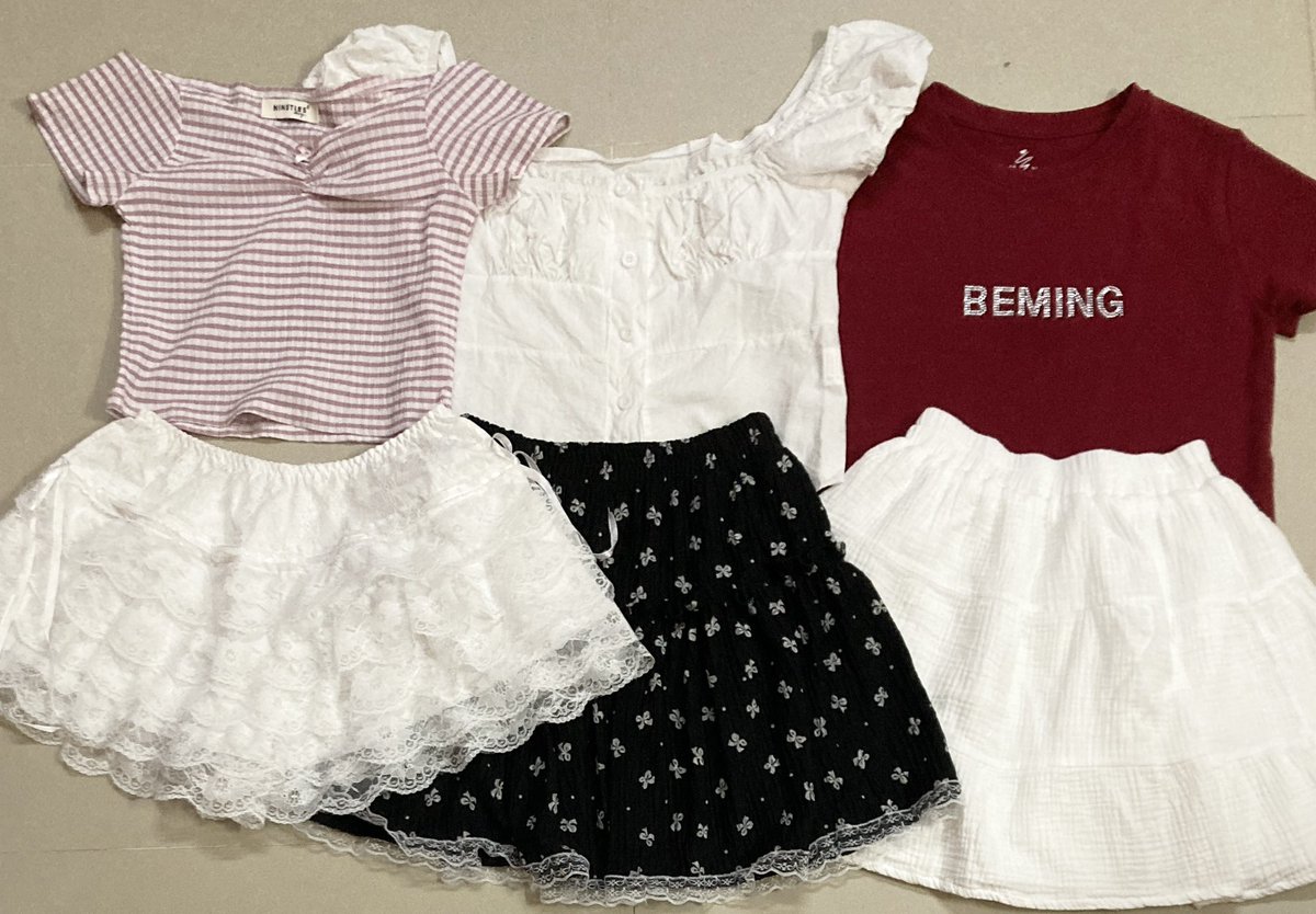 iimmykx's tweet photo. 🍦* ༘ ส่งต่อเสื้อผ้ามือ1/2 ◞˚🥛

◟✦ ⛅️ ราคาหลักสิบ ส่วนใหญ่ไม่เกิน80 มีเยอะกว่าในรูปเยอะมากก

♡ ค่าส่ง1-3 ตัว40/เหมาส่ง50
♡ รี+ปักลด5-.

🐇 ลงวันนี้ (26/11) 20.00 น. 🐇

#ส่งต่อเสื้อผ้า #ส่งต่อเสื้อผ้ามือสอง #ส่งต่อ  #เสื้อผ้ามือสอง #โล๊ะตู้ #โล๊ะตู้เสื้อผ้ามือสอง https://t.co/DTtygUMjEQ