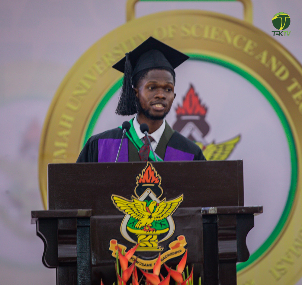 tektvgh's tweet photo. Valedictorian for the College of Humanities and Social Sciences.

Agyenim Boateng Michael graduating with CWA of 84.56 https://t.co/f1T4vkQ7ul