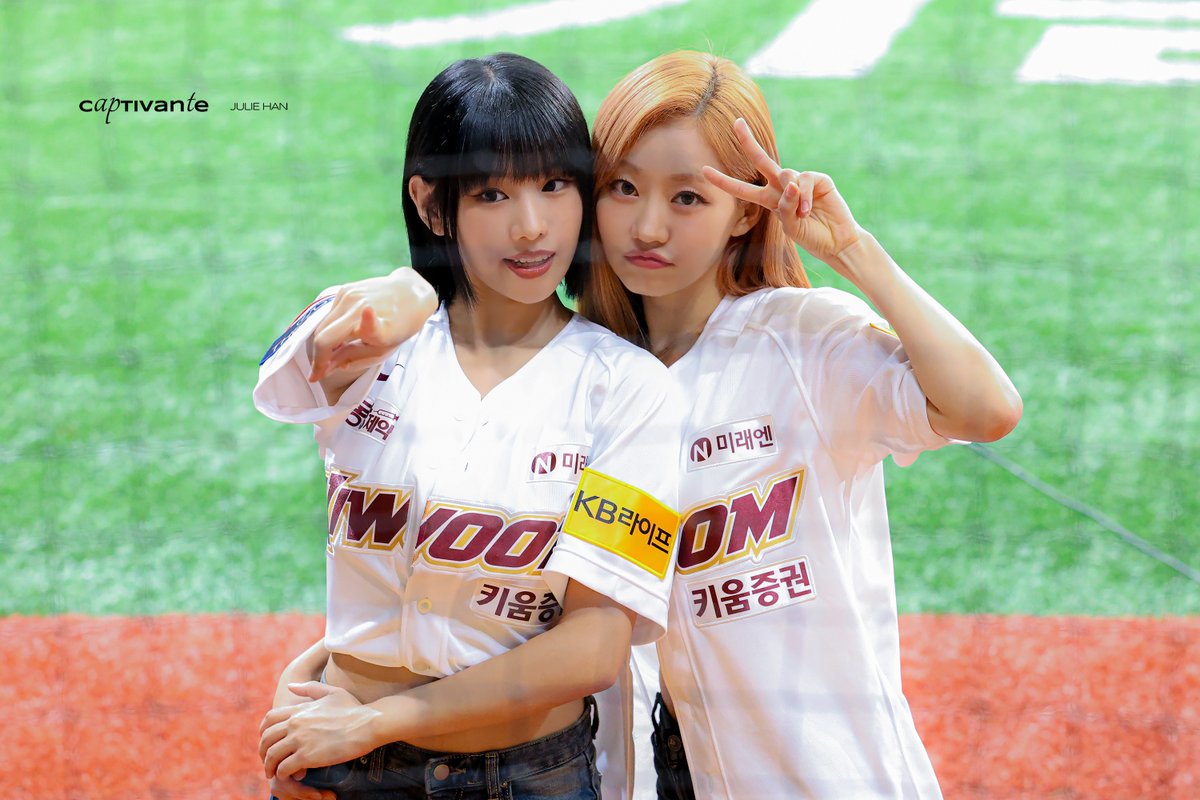 captivante329's tweet photo. 240623 #JULIE #쥴리 #KISSOFLIFE #키스오브라이프 https://t.co/ACPqfU5T7o