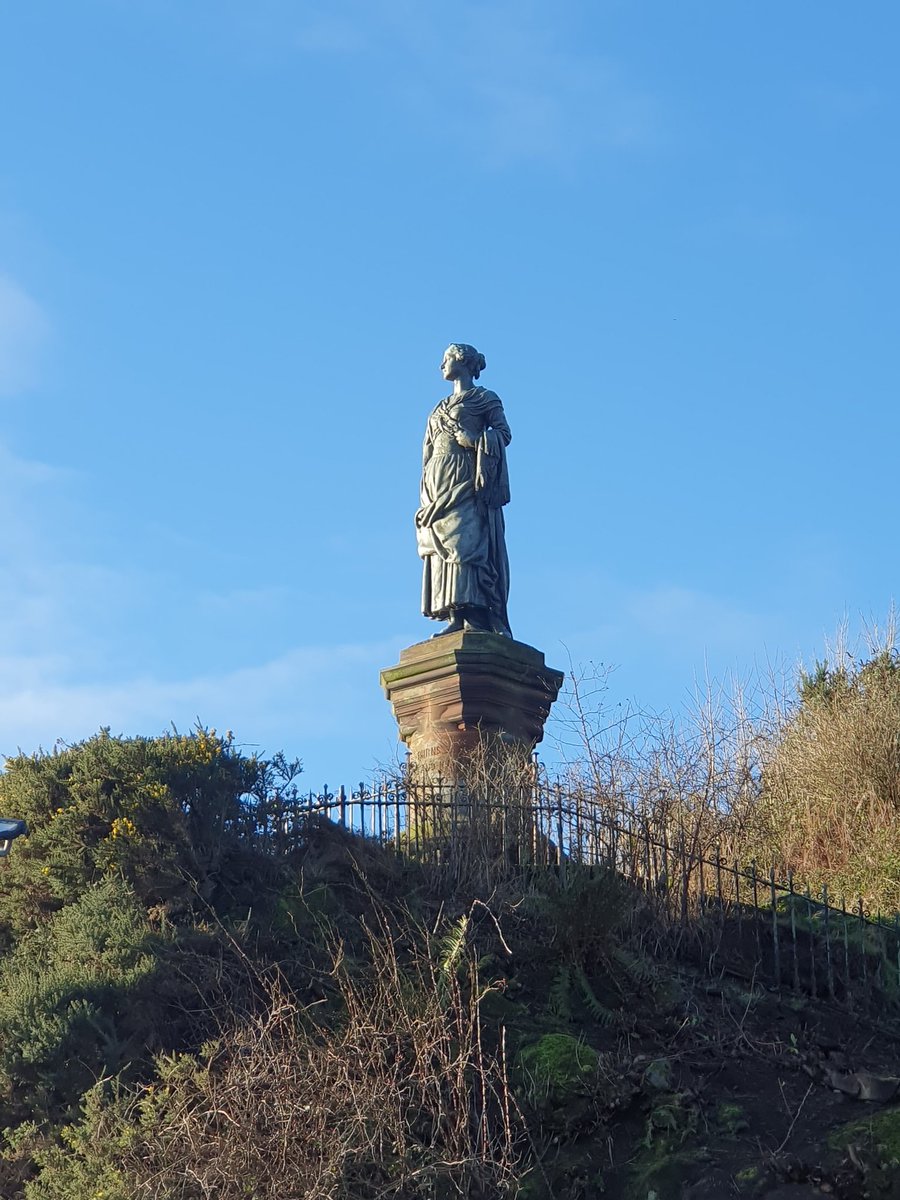 ajcorrigan's tweet image. A walk from the ferry.
A steep hill.
A chance to see the sights.
And a boat to and from work.
#Dunoon
The benefits of visiting students in beautiful locations. 🌟🌟🌟