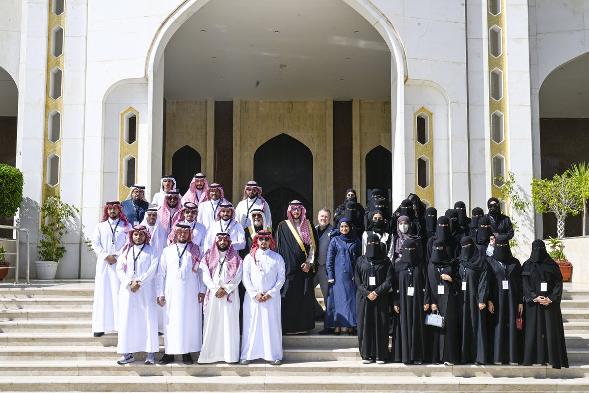 تهدف المبادرة إلى تطوير المحافظة  ومختلف القطاعات العامة والخاصة للنهوض بالطائف لتكون في مصافي المحافظات المميزة ومنها مبادرة "طائف المستقبل" لرفع الوعي ويشارك فيها كافة فئات المجتمع من 16إلى 60 عام