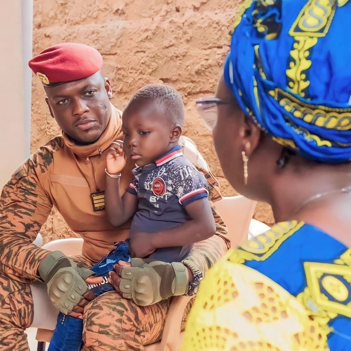 cecild84's tweet photo. This cheap talk by some of our African peers and cousins, that we got our independence 30 years ago, or you got yours 60 years ago, is all pack of nonsense excuses.

Burkina Faso has shown us, that all you need i one committed and caring leader, to change the course of a nation. https://t.co/j0uaORsWD8