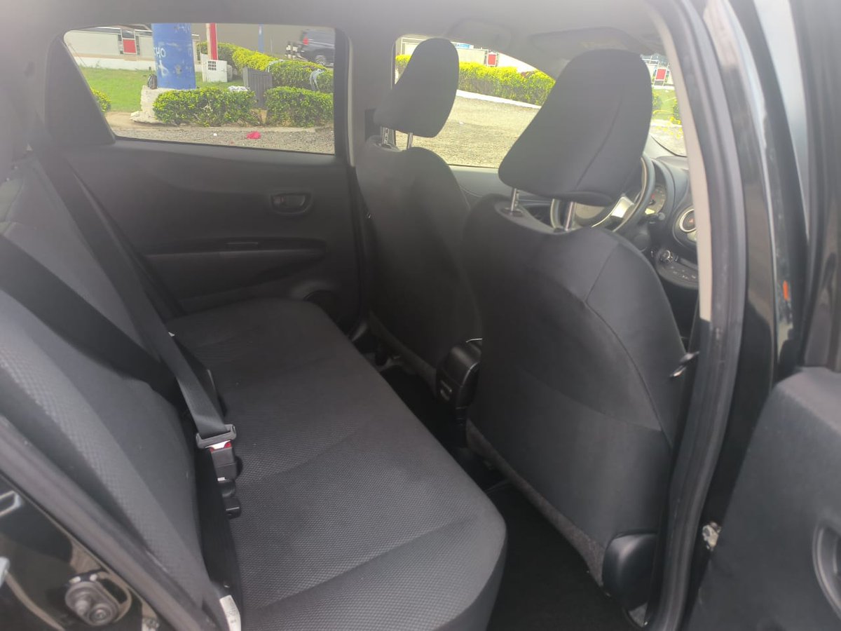 bra_goddey's tweet photo. Toyota Vitz 2013 model
Push to start
4 plugs 
Unregistered 
Dm for negotiations https://t.co/NpeDpseOJr