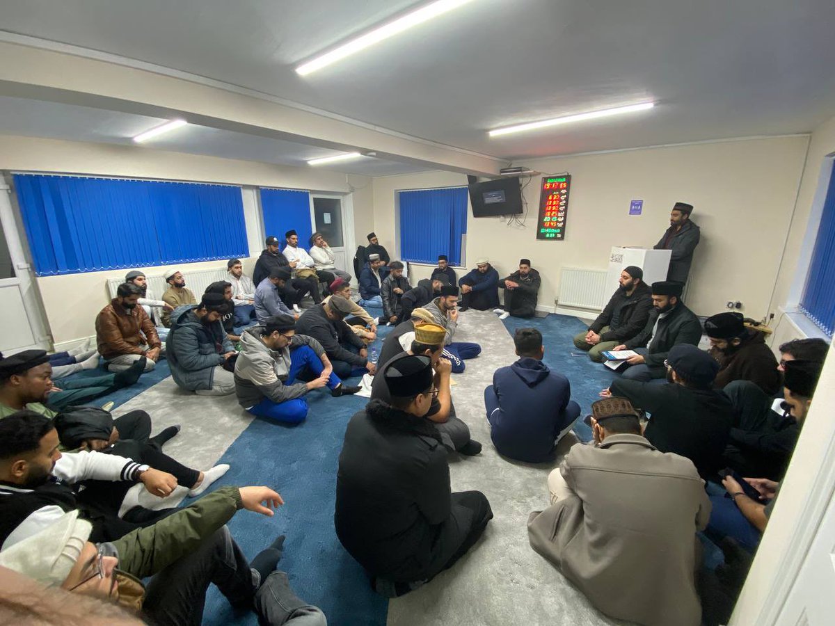 Alhamdolillah, an Office Bearers Forum was held for Hertfordshire region on Sunday with help from the MKA National Team. #Islam #Ahmadiyya #Khilafat #brotherhood ☪️🕌