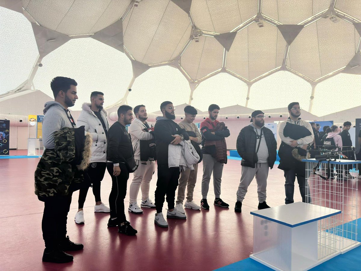 gitanos_org_CYL's tweet photo. Visitamos #InnovaTEValladolid en cúpula del Milenio acercando al alumnado #Promociona y #ProgramaTandem de una manera INNOVADORA al mundo tecnológico y digital @FondosEuropeos @empleogob @MSocialGob #Agenda2030 @jcyl #nextgeneratioeu @empleo_SEPE @P_Recuperacion #participación https://t.co/y8eFWWlNSi