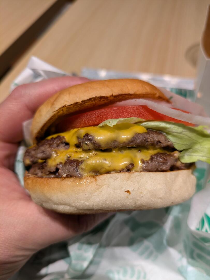 gamefamex's tweet photo. Getting close to the advertisement
👉 https://t.co/yaEStox73k
#ad #Advertisement #MarketingStrategy #BrandAwareness #SocialMediaMarketing #AdCreativity #foodie #burgers #cooking #fastfood #trending #sandwiches #yum #foodpoll https://t.co/U5NNIP6MNv