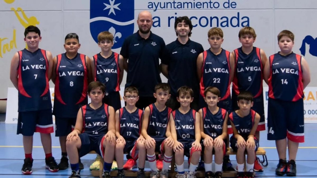 CoachAcuna's tweet photo. Season 24/25. C.B. La Vega. https://t.co/XWbEMjqLsq