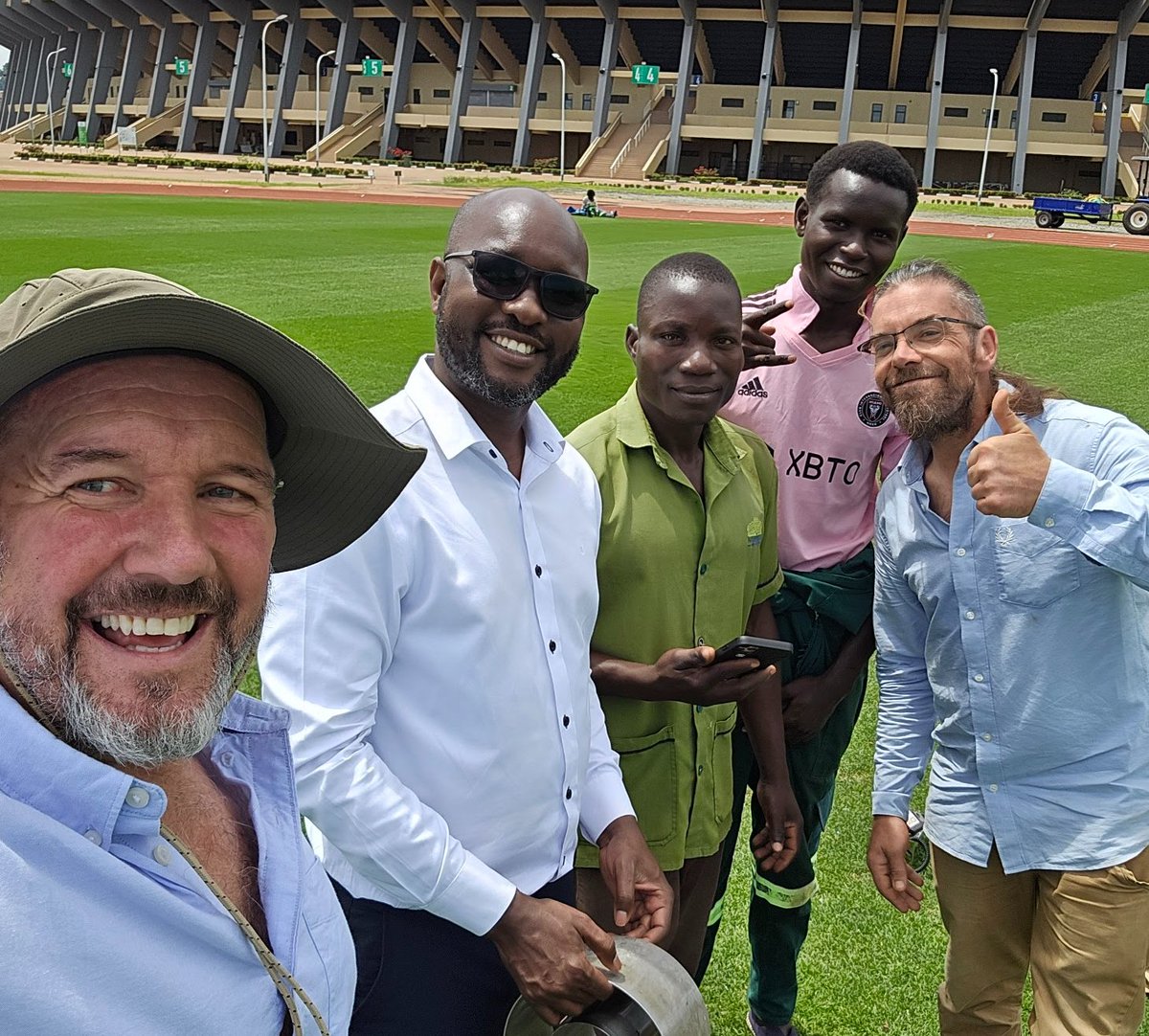 Deanmachine74's tweet photo. 🌍✈️ In the East of Africa, working hand-in-hand with local groundstaff and contractors. It's not just about the game; it's about building connections, sharing knowledge, and fostering growth.   #InternationalConsulting #SportsDevelopment #GlobalCollaboration #Africa #SportsInfrastructure 
@reelturfpros