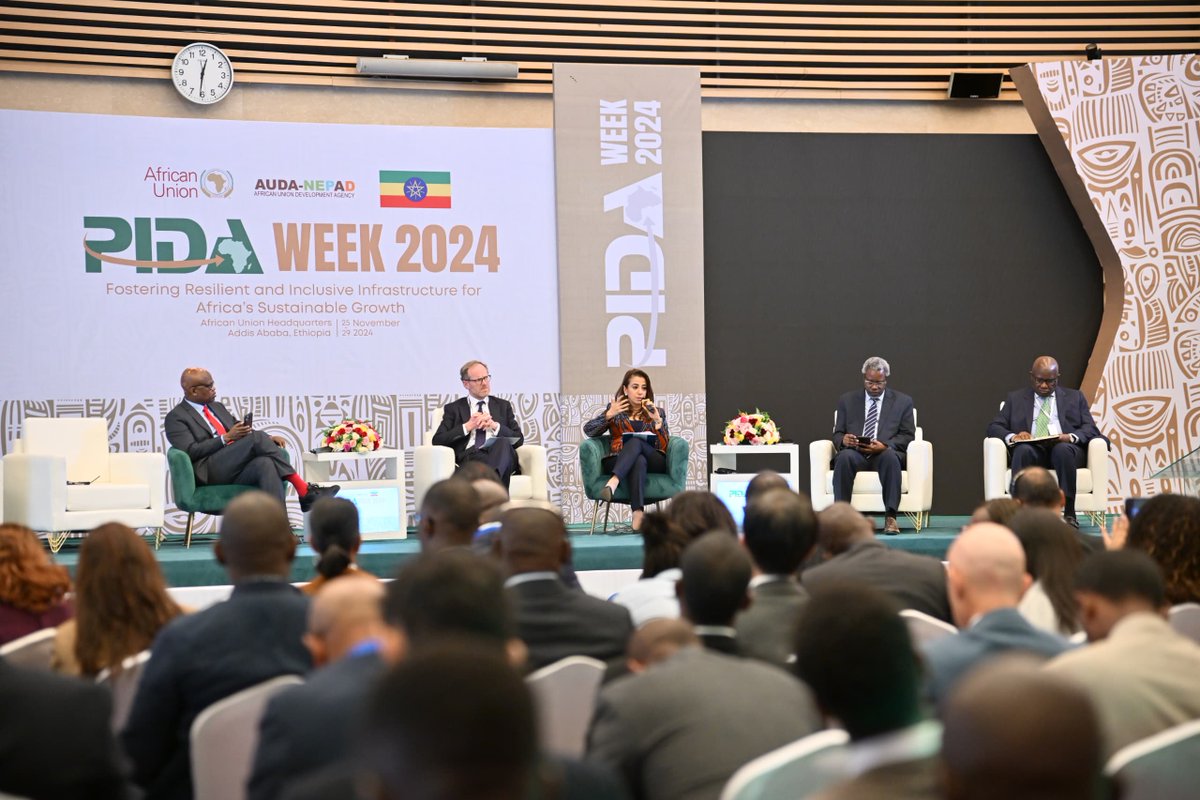 ECA_OFFICIAL's tweet photo. @ECA_Official Deputy Exec Secretary @HananMorsy14 spoke at the high-level panel during #PIDAWeek 2024, underscoring important actions needed to create fiscal space and mobilize innovative finance for infrastructure development in Africa
@_AfricanUnion @NEPAD_Agency https://t.co/sFJ2oaSHy6