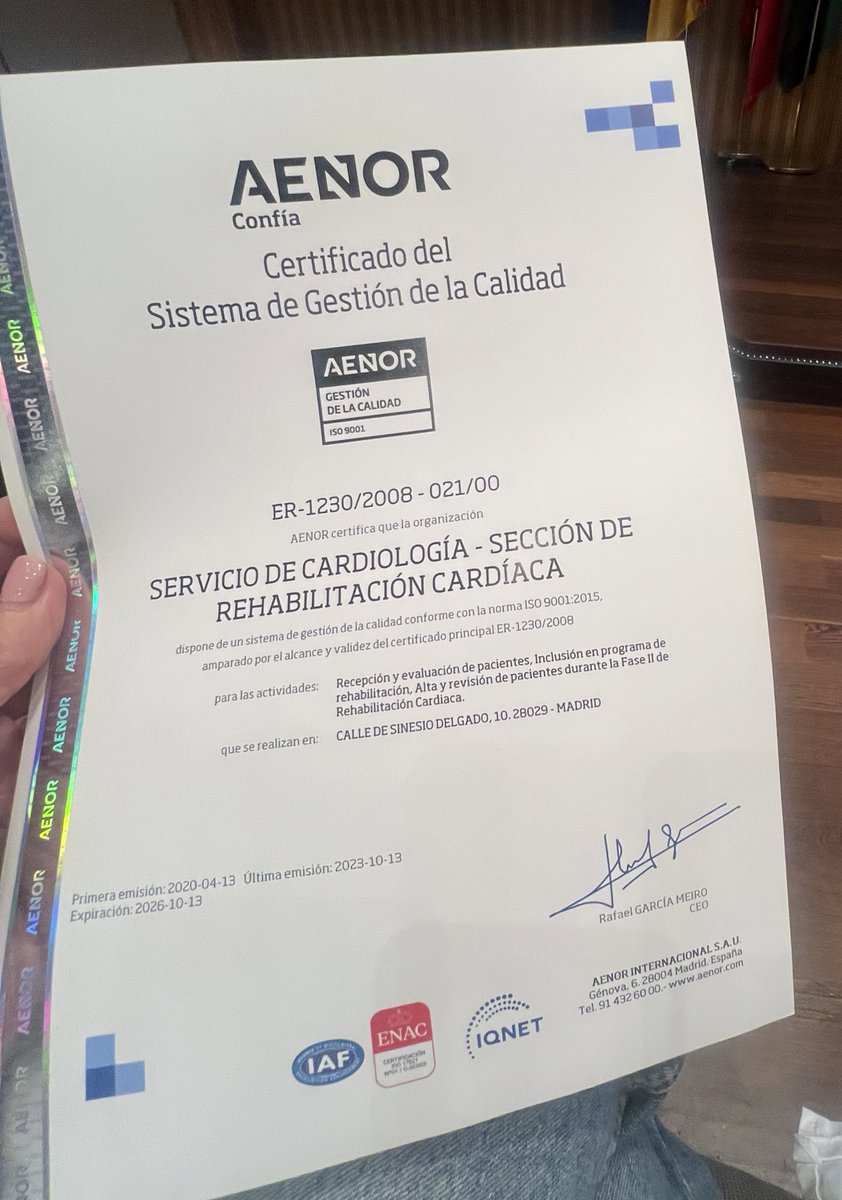 Almudena Castro Conde (@almucastro01) on Twitter photo Acto de entrega de certificados de calidad #AENOR del #HospitalLaPaz
93 certificados entregados de los cuales 2 son de <a href="/CardioHULP/">Cardiología La Paz</a>: Unidad de Insuficiencia Cardiaca y Unidad de Rehabilitación Cardiaca. Acto de entrega de certificados de calidad #AENOR del #HospitalLaPaz
93 certificados entregados de los cuales 2 son de <a href="/CardioHULP/">Cardiología La Paz</a>: Unidad de Insuficiencia Cardiaca y Unidad de Rehabilitación Cardiaca.