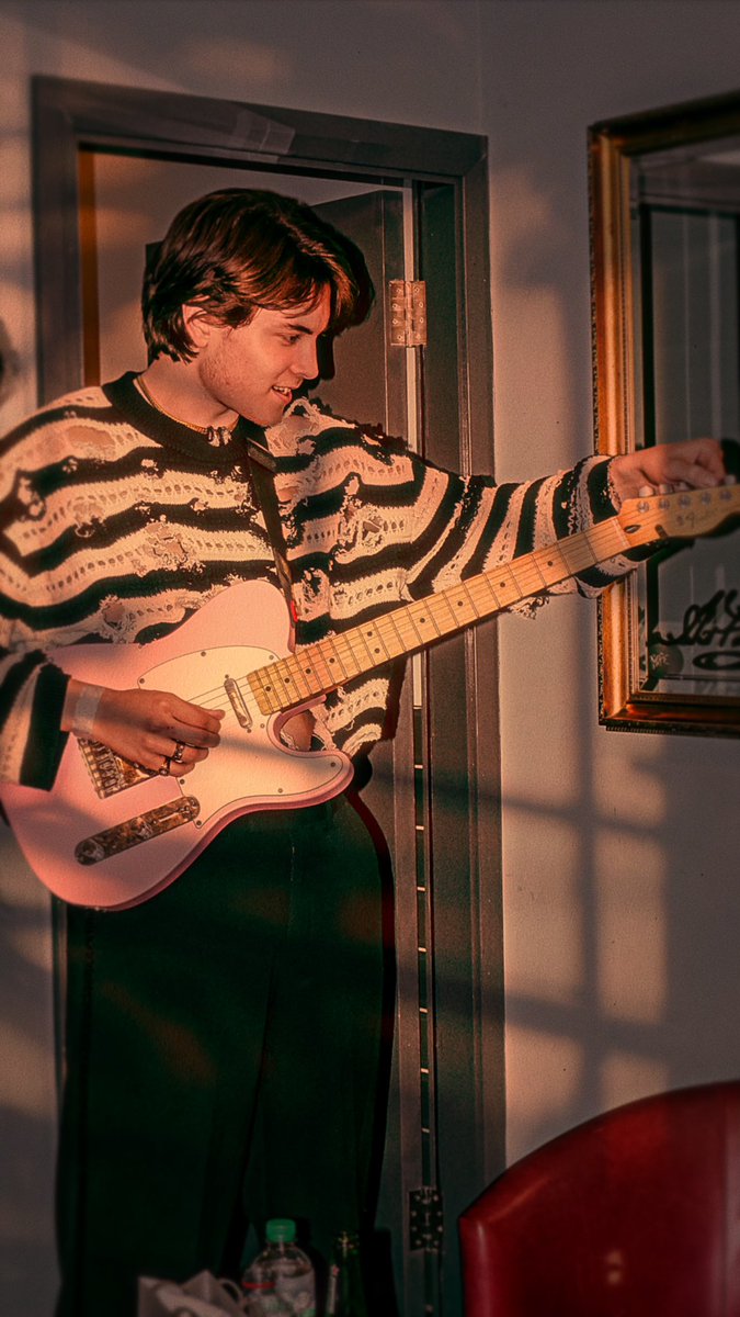 Found some old edits from my first ever gigs, cool throwback:)