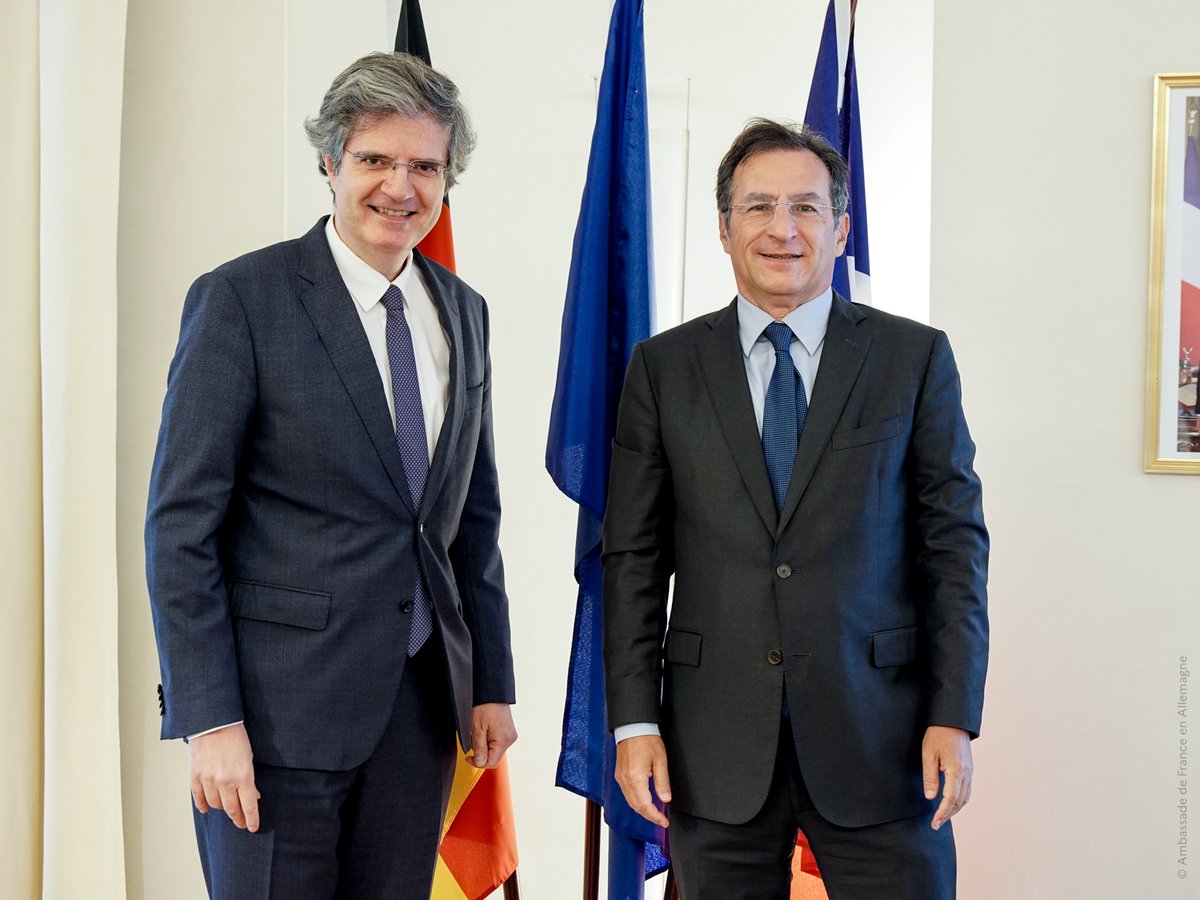 François Delattre tweet media