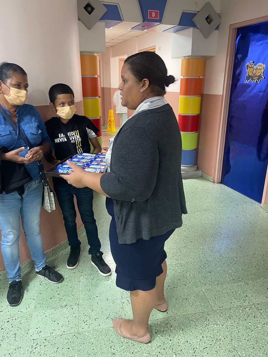 Nuestro equipo de voluntarios visita el <a href="/Hospitaldelnin1/">Hospitaldelnino.pty</a> para entregar meriendas a más de 200 pacientes y sus familias que reciben tratamientos en este  hospital, gracias a <a href="/Casaronaldpma/">Casa Ronald McDonald</a> por sumarnos al carrito de la hospitalidad.