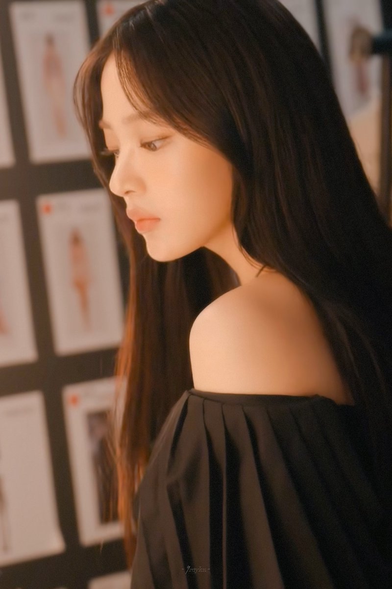9reykz's tweet photo. #Minji #민지 #Haerin #해린 https://t.co/PUgW0NVFYS