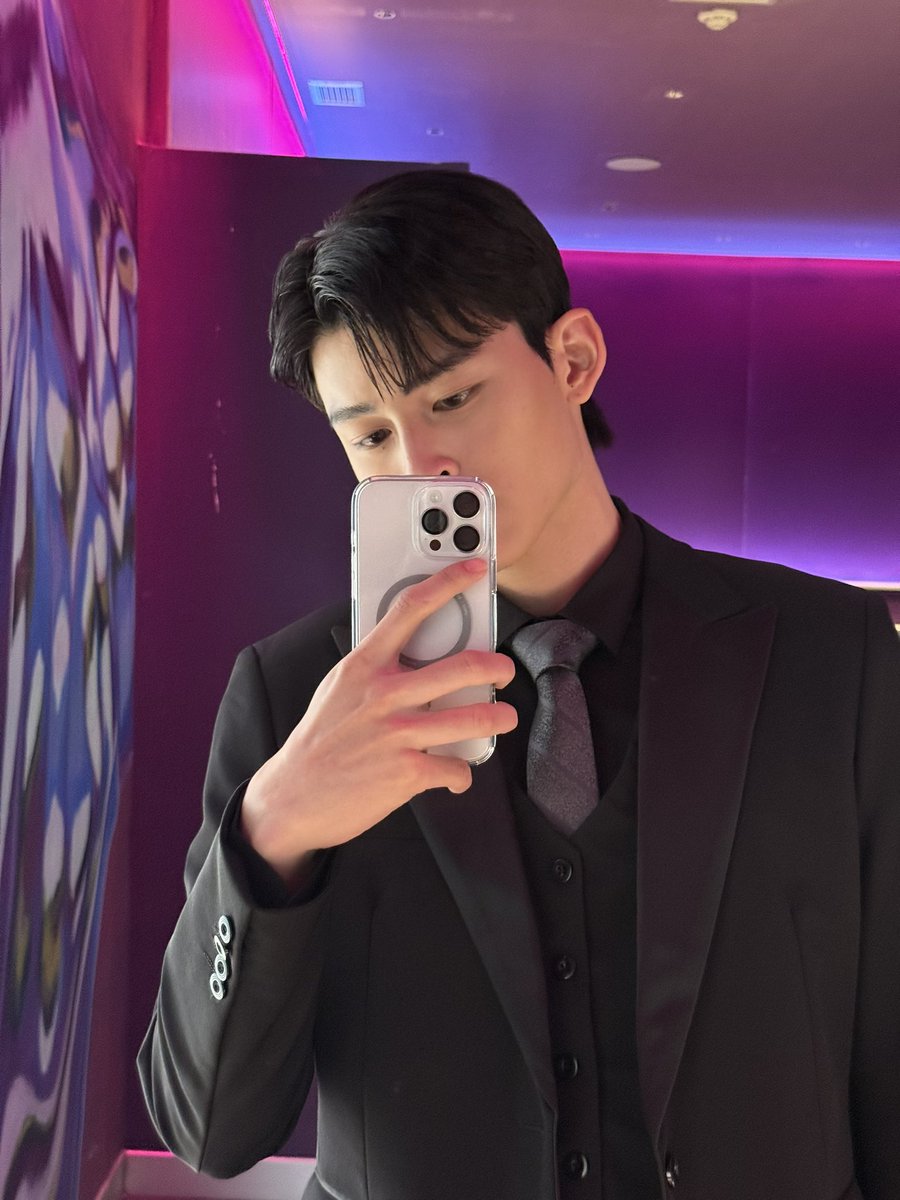 ppnaravit's tweet photo. จะว่าไปชั้นก้ถ่ายรูปดีนะเนี่ย #MeAndTheeSeries https://t.co/DKmpoWcJxN