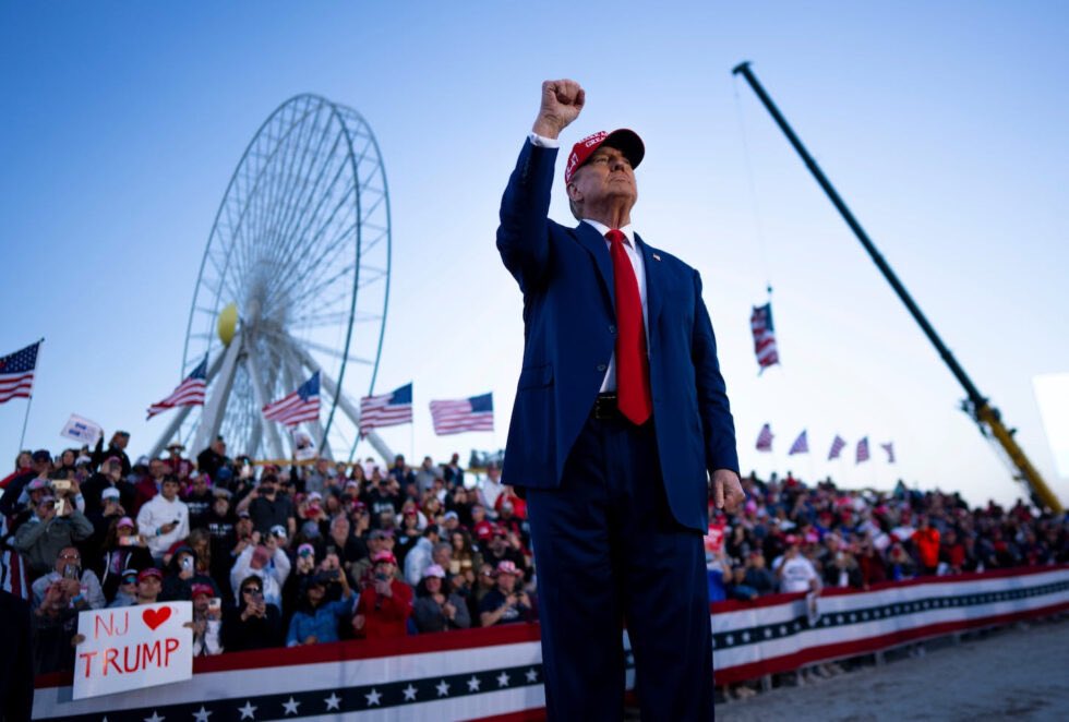 Dan Berger is helping foreign and undocumented students navigate potential immigration challenges under President-elect Trump. Recently, he’s advised students at UMass Amherst and Amherst College: tinyurl.com/yppvxc2h #GreenSpiegelUS #Immigration #Students #Trump