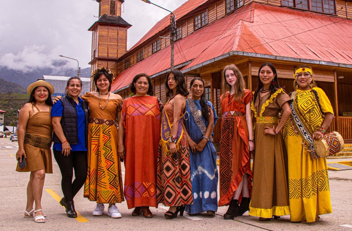 UNESCOperu's tweet image. ¡Promovamos la #ModaSostenible y tomemos
conciencia sobre la importancia de los materiales
ecológicos en la industria de la moda! ♻️
📌 Este evento es posible gracias al #ProyectoAmazonía ejecutado por #UNESCO, a través de @munioxa, con el apoyo de #LVMH.