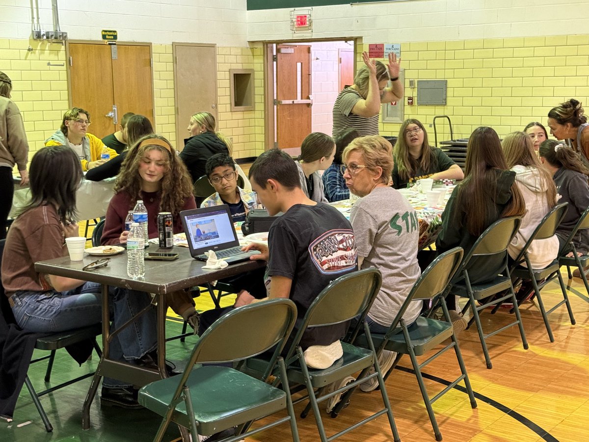 Sarah Walker tweet media