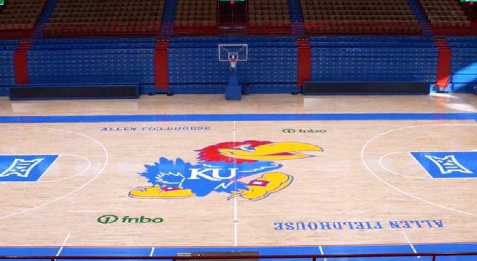 BarstoolKU's tweet photo. Not a fan of this https://t.co/BgCLcVP3QX