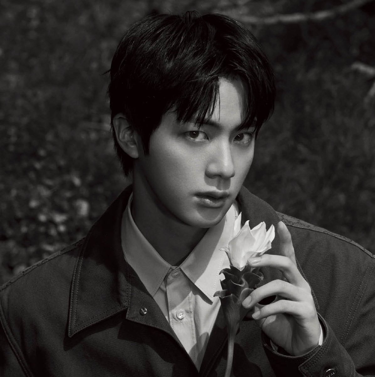 BTSGlobalCharts's tweet photo. 'Jin' joins 'Jung Kook' as the 2nd highest charting K-Soloists in history on Billboard's Artist 100. (#2) 🇺🇸 https://t.co/8WLuQKXXLj
