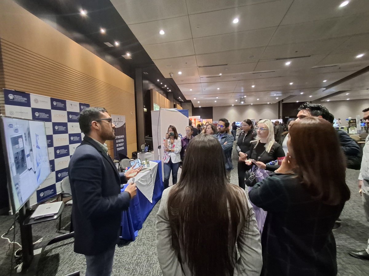 HUSI_Investiga's tweet image. El pasado 25 de noviembre se llevó a cabo el evento de cierre del Programa de Gestión de Innovación, liderado por la Cámara de Comercio de Bogotá, en el cual tuvimos la oportunidad de presentar nuestro Sistema de Gestión de Innovación #HUSInnova.

#Innovavión #Innovalab