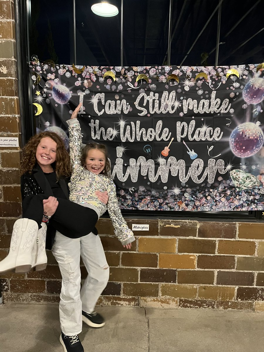 pmsshank3mama's tweet photo. @getawaycarvic It would mean the absolute world! My nieces are dying to go and never have! We went to Indy and tickets never went down. They were so disappointed but we made the best of the trip! I’ll work it out if I get 2 for these baby dolls! https://t.co/xVhjDRpY0h