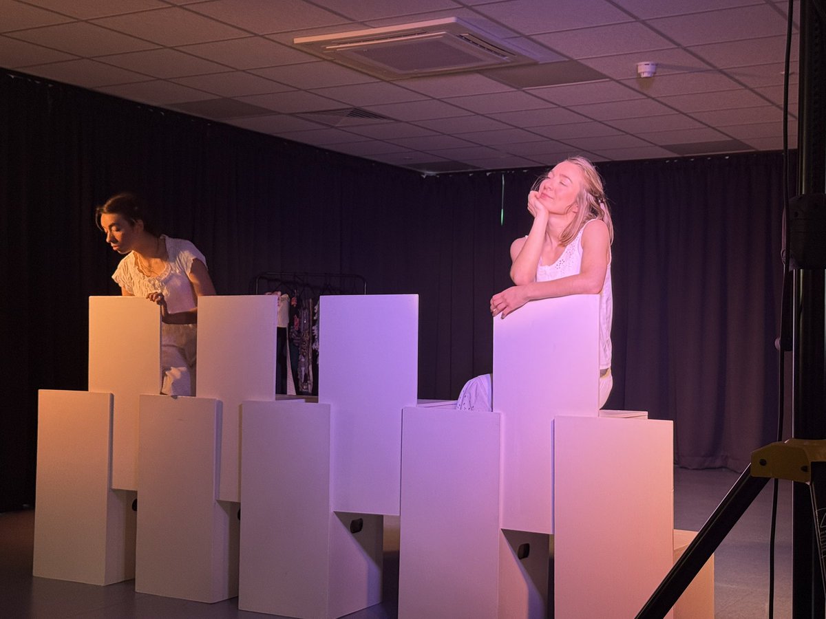 spxdrama's tweet photo. Thank you to Commedia of Errors Theatre Company and the fabulous Calla, Catherine and Noleen who brought Shakespeare’s Women to St. Pius X College today. We were blown away- what a way to spend a day… live theatre in our own classroom! @spxcollege https://t.co/HBm4lT6kk0