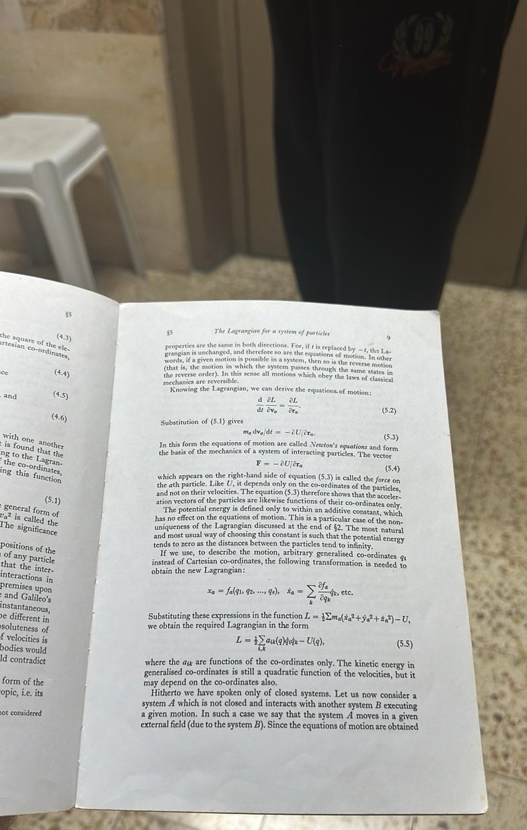 imvexomous's tweet photo. Studying for a physics degree has made me immune to fear from incoming rockets/drones.

University is orders of magnitude scarier https://t.co/reuRTUquo9
