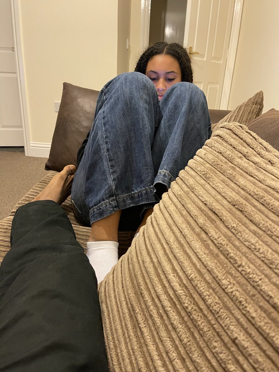 My Daughter Just Got Accepted Into All 5 British Universities She Applied For. One Of The Universities Gave Her An Unconditional Offer And An Insurance. 

I Am That Dad ! I Brag Differently