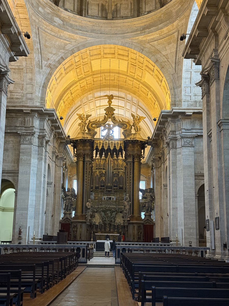 BadToxic's tweet photo. #Church in #Lisbon, #Portugal (#ship #NorwegianPearl).
#Lissabon #Lisboa #tourism #city #Stadt #oldBuildings #Kirche #chameleon #Kameleon #grafitty #cruiseShip #cruise #Kreuzfahrt #Schiff #vacation #Urlaub @umiizza #NowegianCruiseLine @CruiseNorwegian https://t.co/mbo6Tpv10Z